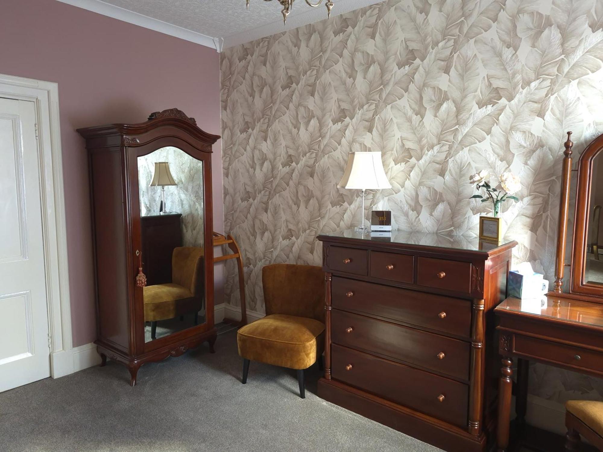 St David'S Guesthouse 하버포드웨스트 외부 사진