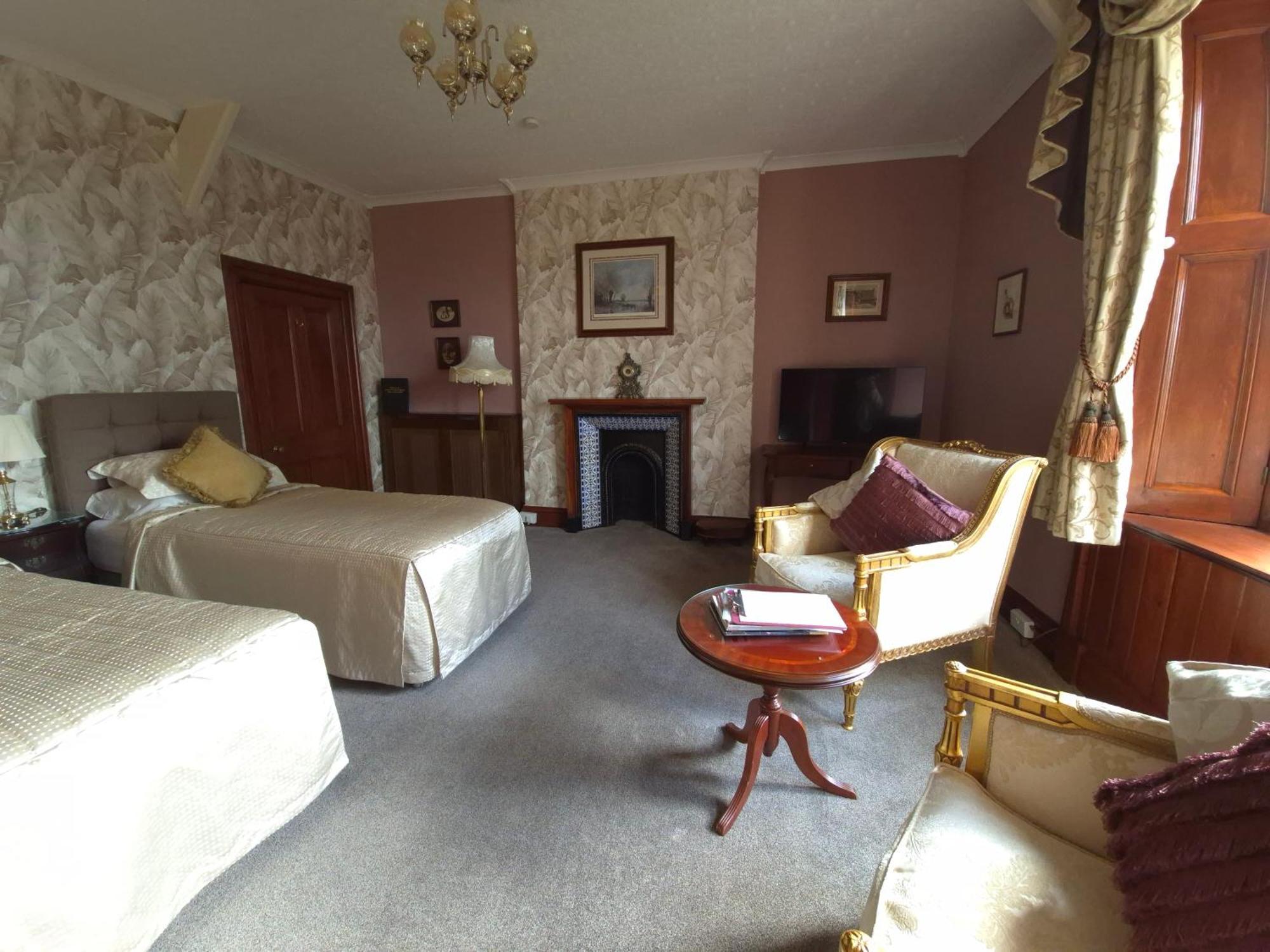 St David'S Guesthouse 하버포드웨스트 외부 사진