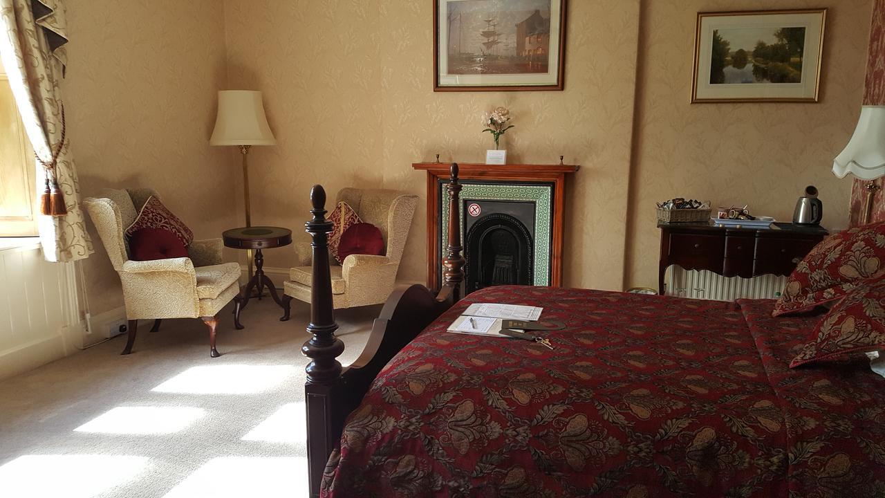 St David'S Guesthouse 하버포드웨스트 외부 사진